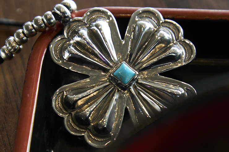 Clover Pendant (Turquoise) / Tipi Art Billfold Wallet