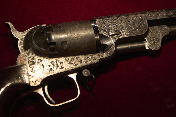 Gun