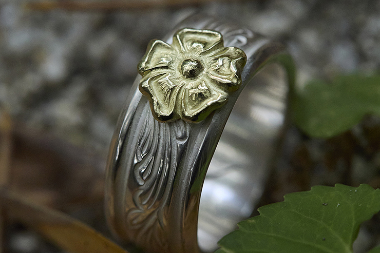 Karakusa Rose Ring No. 93 (18K Gold Accent)