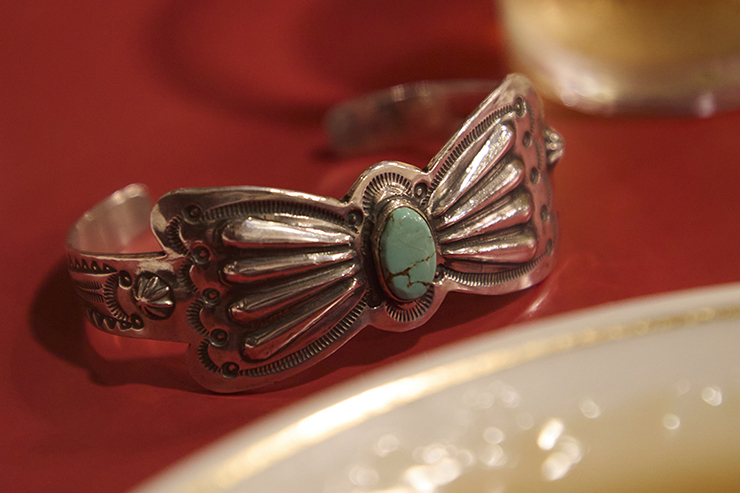 Butterfly Cut Bracelet (8 Teardrops, Turquoise)