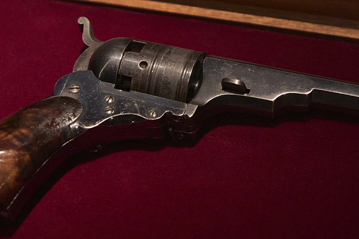 Gun