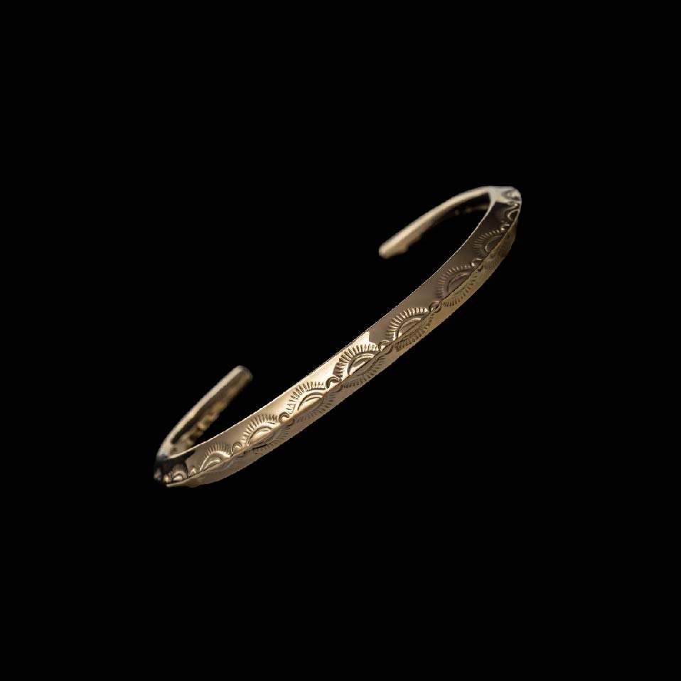 18K GOLD MEN’S THIN TRIANGLE TAPERED END BRACELET (LEAF)