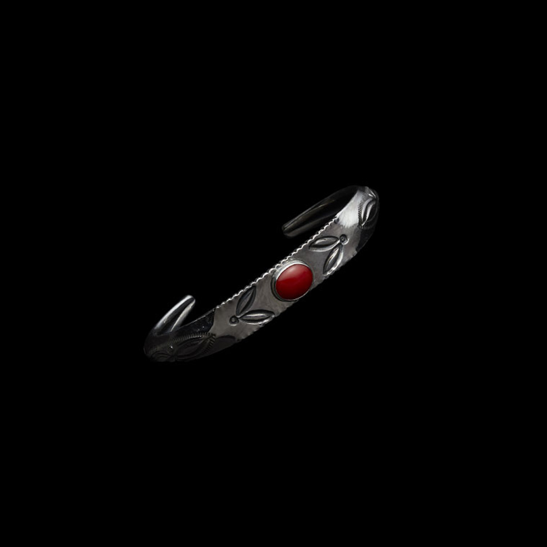 TAPERED END BRACELET (CORAL)