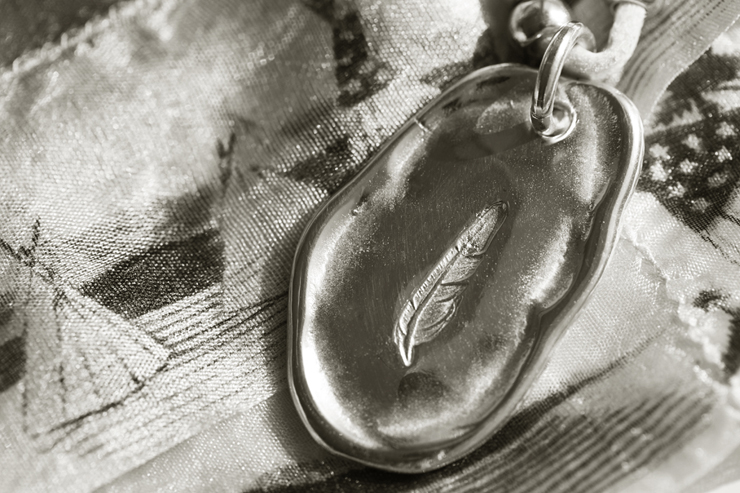 Cloud Pendant  (Kazekiri Feather Stamped, 18K Gold Accent)