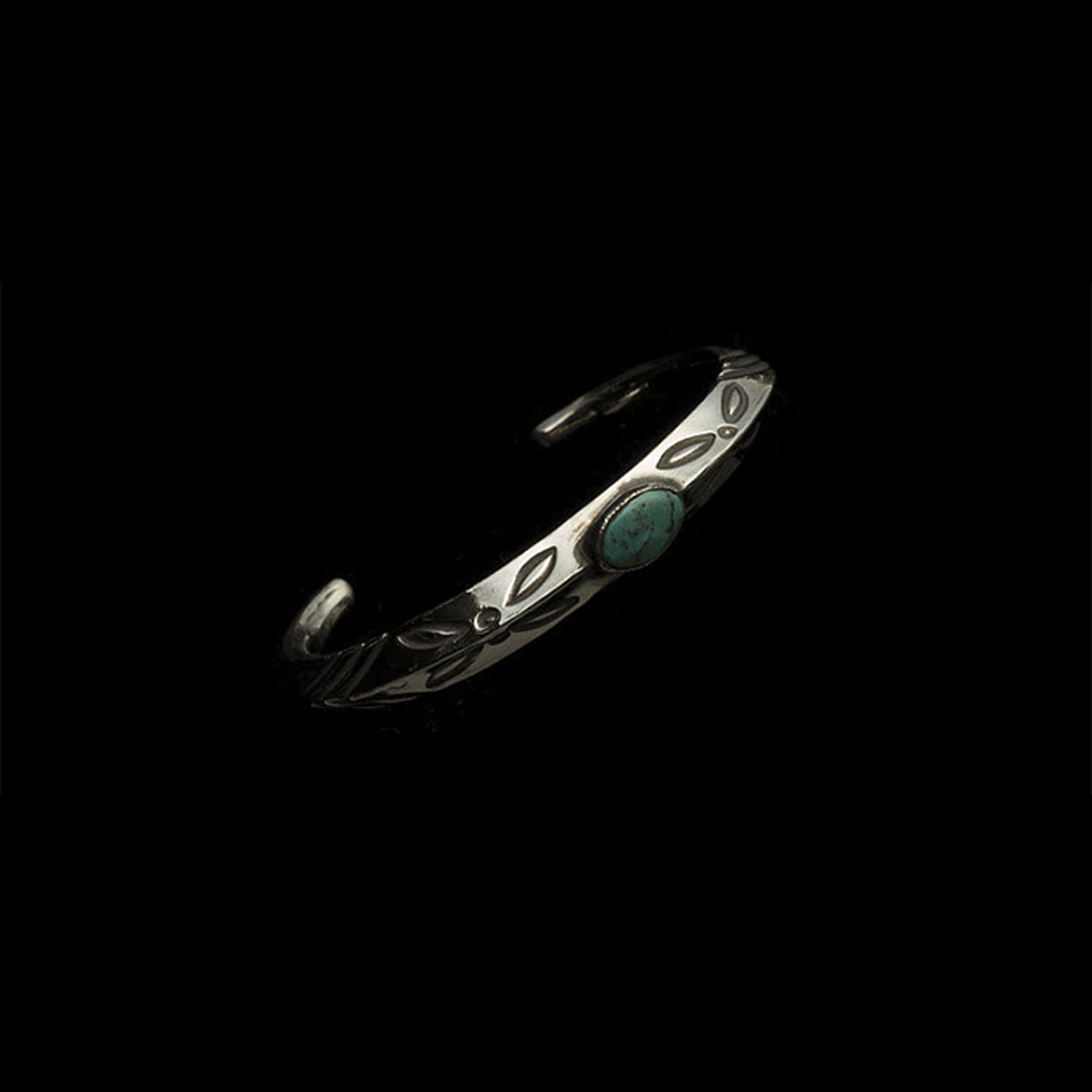 TRIANGLE TAPERED END BRACELET (TURQUOISE)