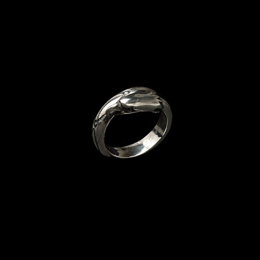 EAGLE HEAD RING No. 19 (LEAF)