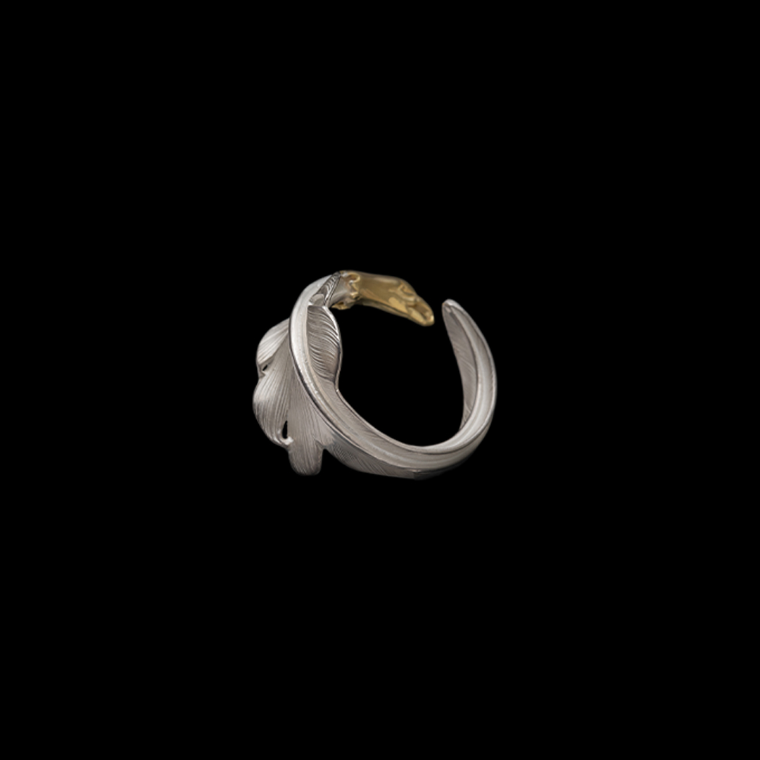 EAGLE HEAD KAZEKIRI FEATHER RING No. 23 (18K GOLD ACCENT)