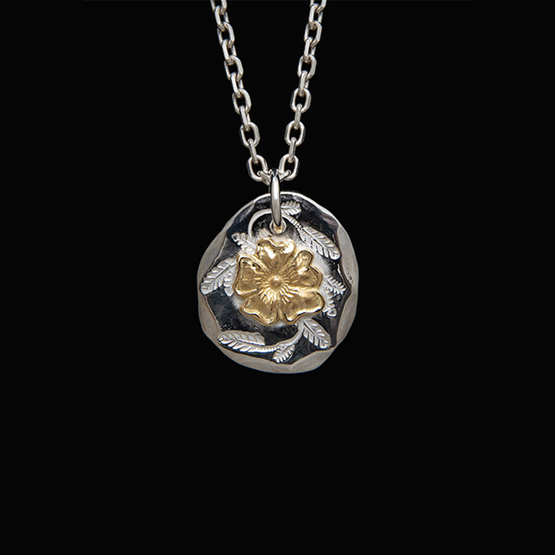 LEAF STAMPED ROSE PENDANT (18K GOLD ACCENT)