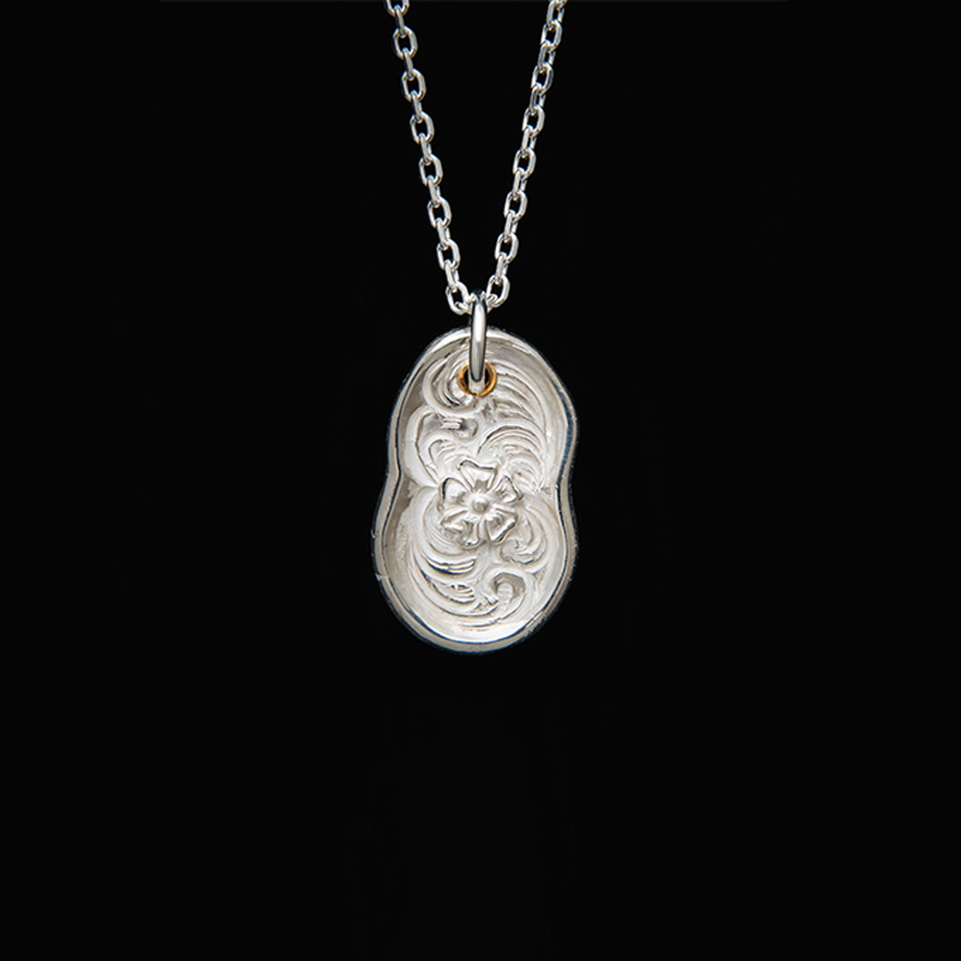 KARAKUSA ROSE SKINNY DARUMA PENDANT No. 168 (22K GOLD ACCENT)