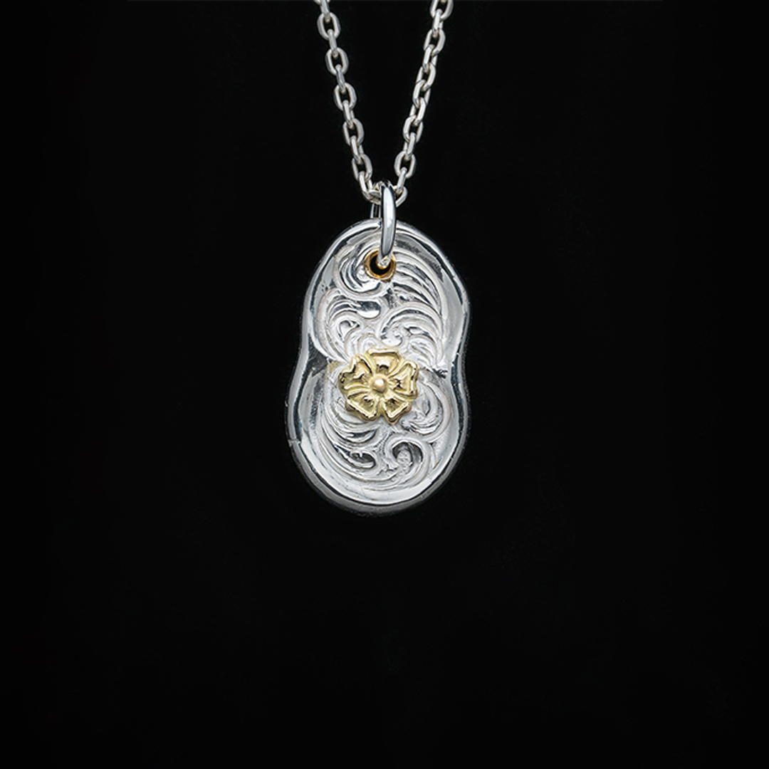 KARAKUSA ROSE SKINNY DARUMA PENDANT No. 169 (18K, 22K GOLD ACCENTS)