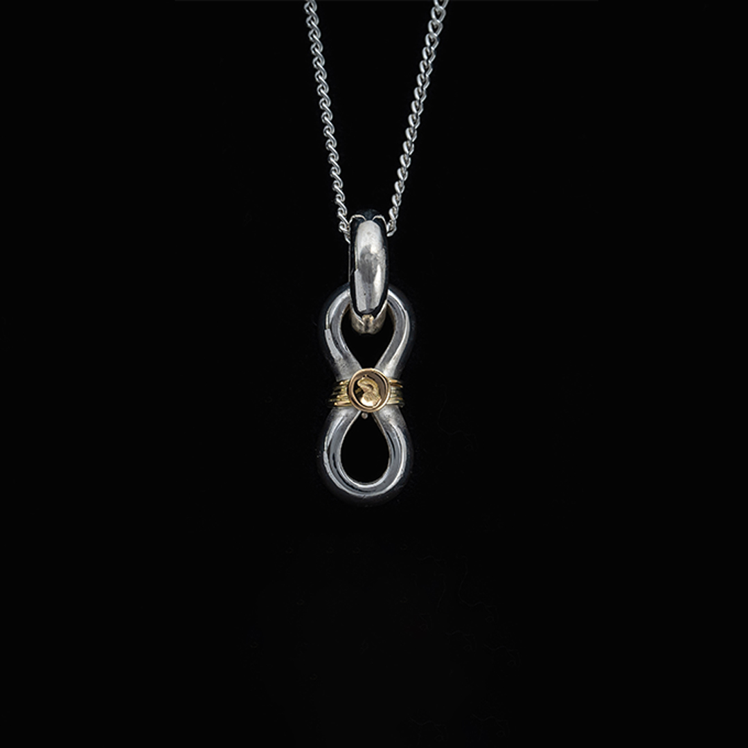 LUCK PENDANT (18K GOLD ACCENT)