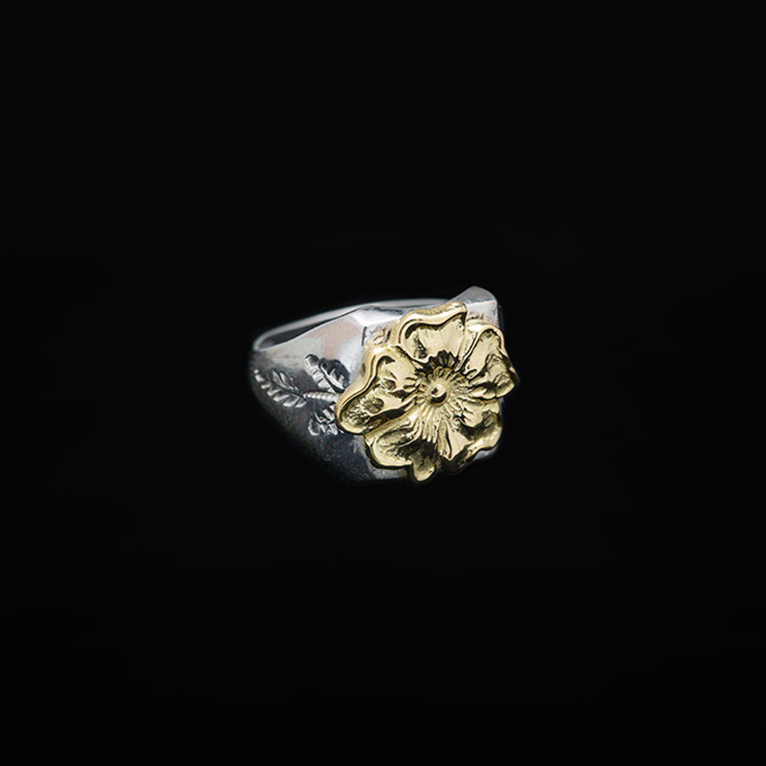 SQUARE ROSE RING No. 74 (18K GOLD ACCENT)