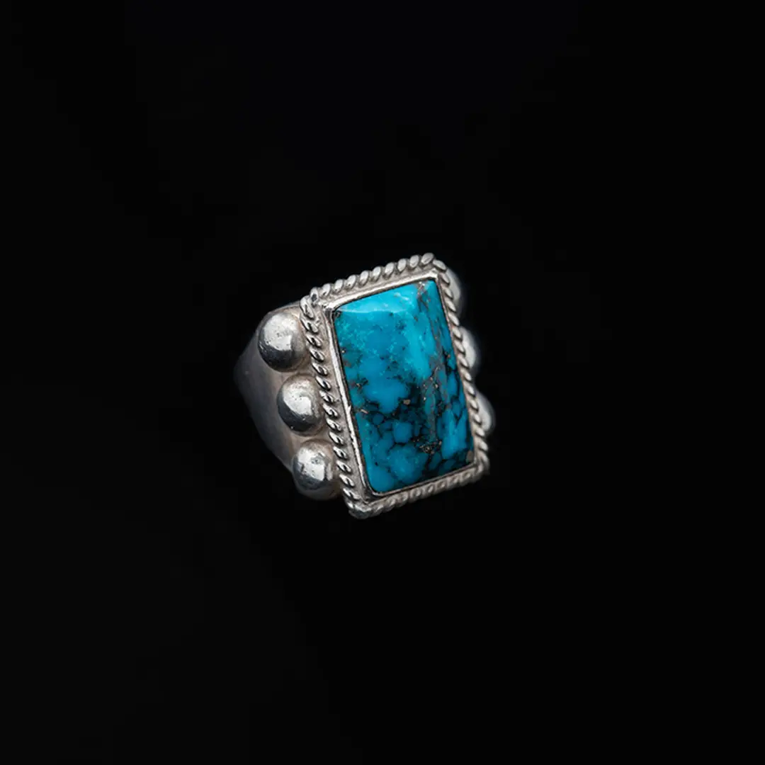 6 POINT RECTANGLE SQUARE PYRAMID TURQUOISE RING (18K GOLD ACCENT INSIDE)